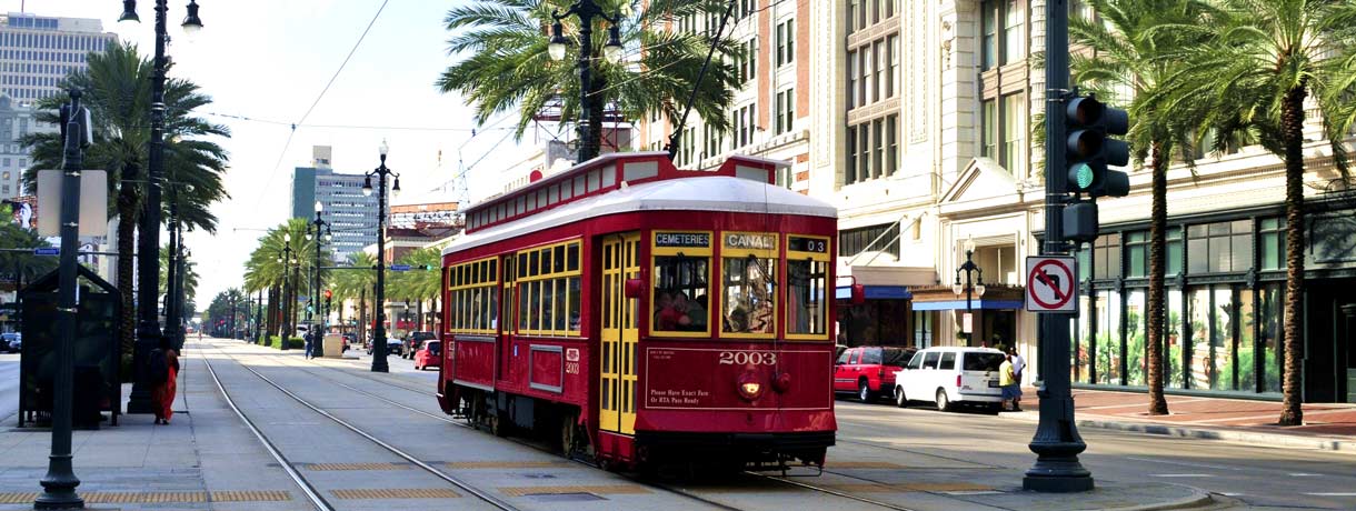 Streetcar downtown New Orleans